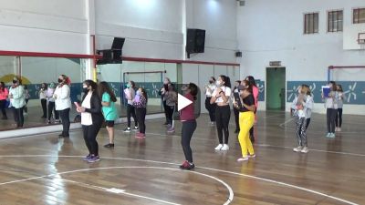 On Broadway Dance Studio - Compartimos una clase de comedia musical