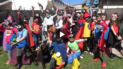 Alumnos se convirtieron en superhéroes - Colegio Colinas de Peralta Ramos