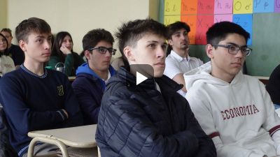 Charla sobre el idioma y la cultura italiana en el Instituto Sarmiento