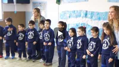 Jardín Nuestro Mundo - Promesa de lealtad a la Bandera Argentina